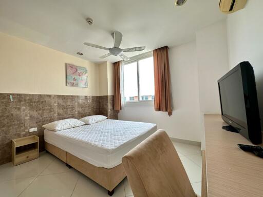 2 Bedrooms Condo In The Paradise Park Resort Jomtien Pattaya For Sale