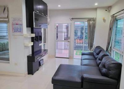 Second-hand detached house for sale in Sriracha, Crystal Plus, Nong Kham, near community areas.