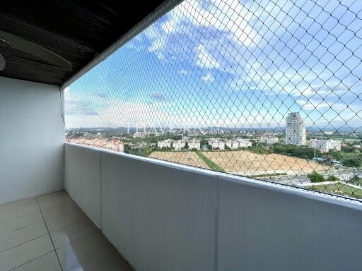 ขาย คอนโด 3 ห้องนอน 278 ตร.ม. ใน  Paradise Condominium, Pattaya