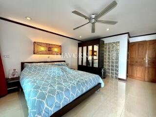 Condo for sale 3 bedroom 278 m² in Paradise Condominium, Pattaya