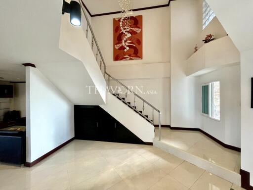 Condo for sale 3 bedroom 278 m² in Paradise Condominium, Pattaya