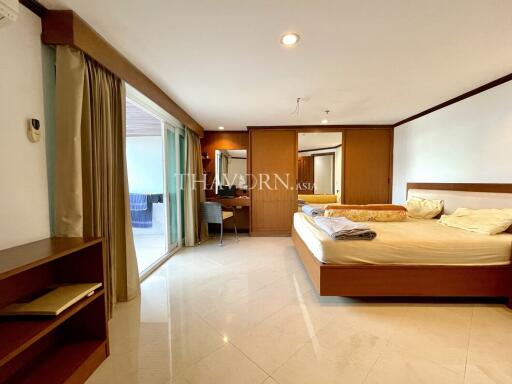 ขาย คอนโด 3 ห้องนอน 278 ตร.ม. ใน  Paradise Condominium, Pattaya