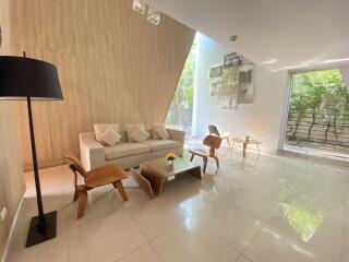 1 bedroom condo for sale on Thonglor to Petchaburi