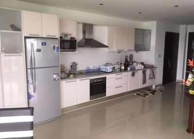 2 Bedrooms Condo in The Park Jomtien Jomtien C010189