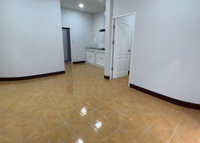 3 Bedrooms Single Story House For Sale near 89 plaza