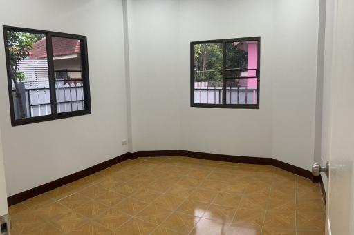 3 Bedrooms Single Story House For Sale near 89 plaza