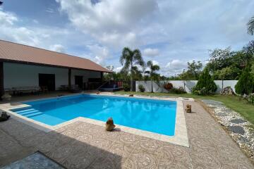 A pool villa 4 bed for sale in Mae Tang, Chiang Mai