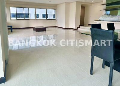 Condo at 33 Tower for rent