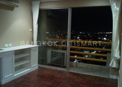 Condo at Master View Executive Place for sale