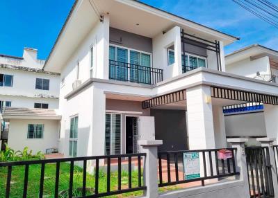 2-storey detached house for sale in Sriracha, Crystal Plus Village.