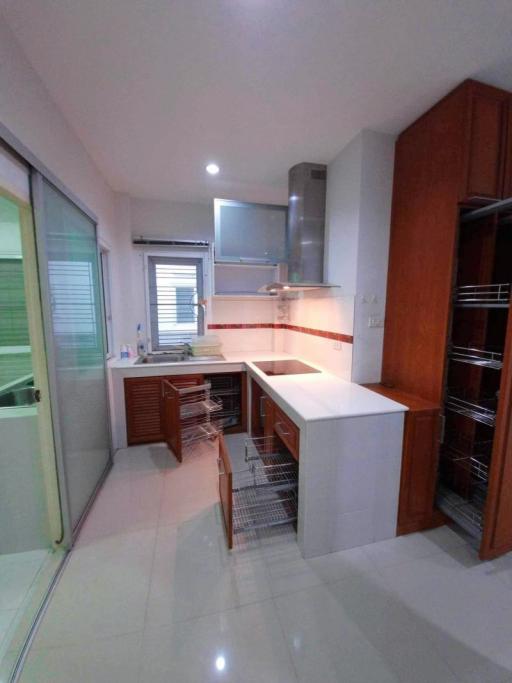 2-storey detached house for sale in Sriracha, Crystal Plus Village.