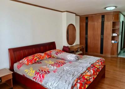 Condo for sale in Sriracha, Bayview Condominium, in the heart of Sriracha city. move in Ready