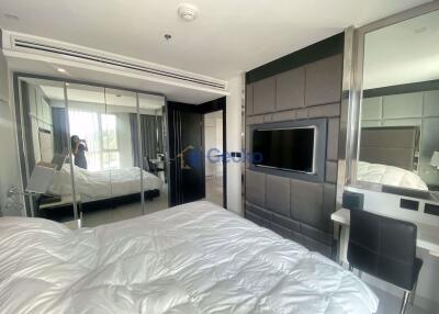 1 Bedroom Condo in Sky Residences Pratumnak C010459