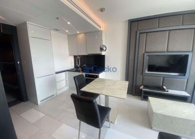 1 Bedroom Condo in Sky Residences Pratumnak C010459