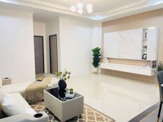 Single house for sale, 2 bedrooms, with furniture. Soi Nen Phlap Wan