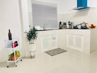 Single house for sale, 2 bedrooms, with furniture. Soi Nen Phlap Wan