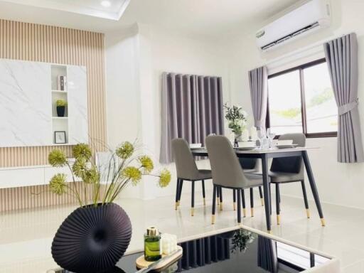 Single house for sale, 2 bedrooms, with furniture. Soi Nen Phlap Wan