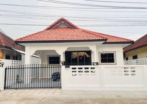Single house for sale, 2 bedrooms, with furniture. Soi Nen Phlap Wan