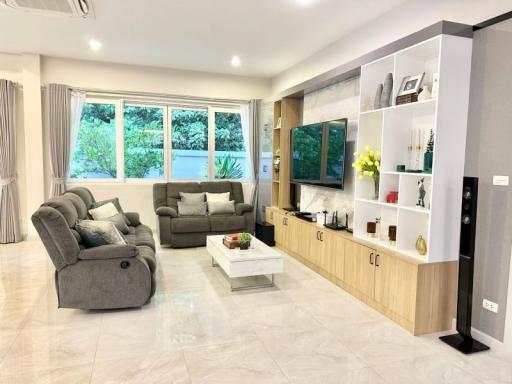 Single house for sale, Huai Yai, Garden Ville Village 5. Fully furnished With private pool, Chonburi