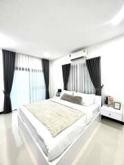 Single house for sale Pornpraphanimit 15, wide area, decorated,move in ready, Chonburi.