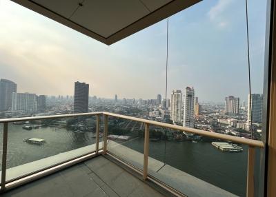 For SALE : Four Seasons Private Residences / 2 Bedroom / 3 Bathrooms / 138 sqm / 61000000 THB [11096760]