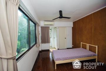 3-BR Townhouse near BTS Sanam Pao