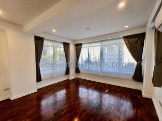 Spacious 4-Bedrooms - Thong Lo (Sukhumvit 55)