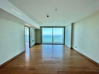 Condo for sale in Sriracha, Marina Bayfront, Sriracha, large room, sea view.