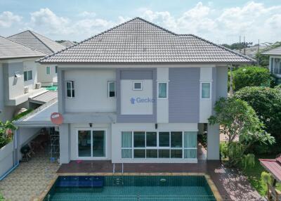 3 Bedrooms House in Patta Village East Pattaya H011220