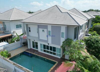 3 Bedrooms House in Patta Village East Pattaya H011220