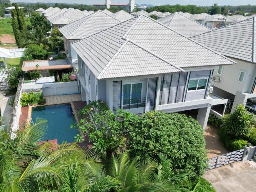 3 Bedrooms House in Patta Village East Pattaya H011220