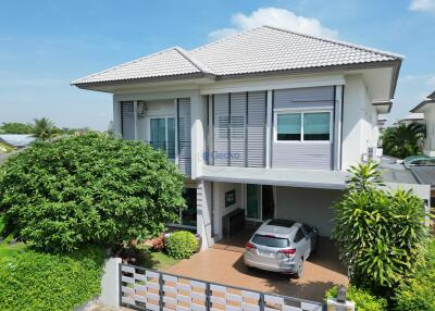 3 Bedrooms House in Patta Village East Pattaya H011220