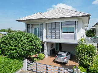 3 Bedrooms House in Patta Village East Pattaya H011220