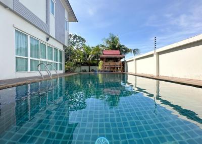 3 Bedrooms House in Patta Village East Pattaya H011220