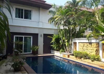 For Rent: A Stunning House with Private Pool in a Secure Compound at Sukhumvit 36! - 920071001-12419
