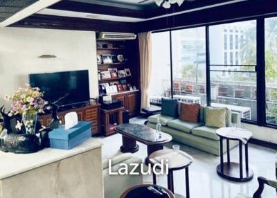 Exceptional Urban Living: Apartment for Sale in Sukhumvit 15