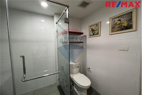 34 Sqm., 1 Bed Condo listed for ฿ 2,750,000.
