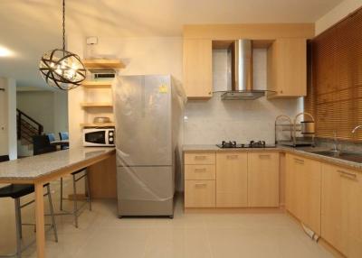 3 bedroom townhouse at Pajaree Village, Nong Khwai