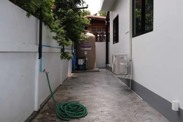 3 bedroom townhouse at Pajaree Village, Nong Khwai