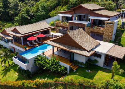 Stunning 4 bedrooms pool villa for sale in Bophut hill