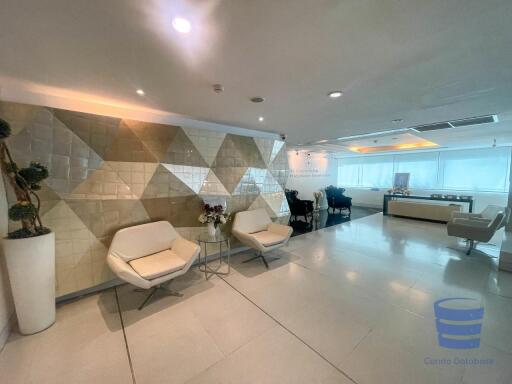 Collezio Sathorn-Pipat 1 Bedroom 1 Bathroom For Sale