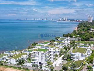 3 Bedrooms Condo in Pure Sunset Beach Na Jomtien C011222