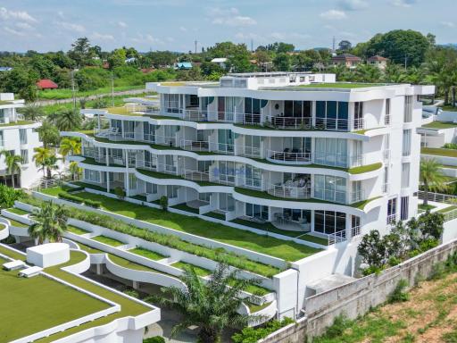 3 Bedrooms Condo in Pure Sunset Beach Na Jomtien C011222