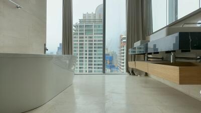 Silom Luxury Condo Sale