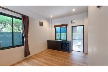 Single house with pool in Saithai Krabi