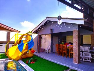 Pool Villa house in East Pattaya for sale and rent