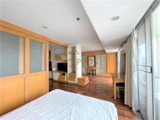 A Specious one bedroom condo for Sale at Asoke – Sukhumvit 21 near Exchange Tower