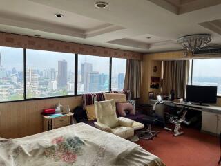 For Sale Bangkok Condo Mahogany tower Sukhumvit 24 BTS Phrom Phong Khlong Toei