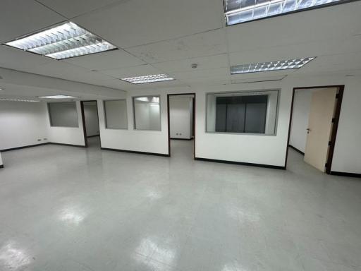 For Rent Bangkok Office Rama 4 BTS Ekkamai Khlong Toei