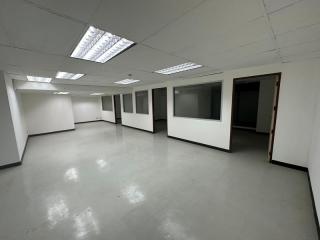 For Rent Bangkok Office Rama 4 BTS Ekkamai Khlong Toei